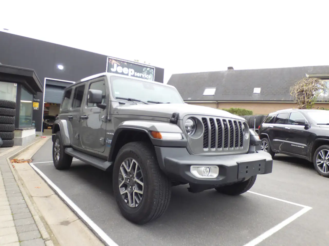 Jeep Wrangler Unlimited Phev hybride**Stock**10 km **Nieuw** 5