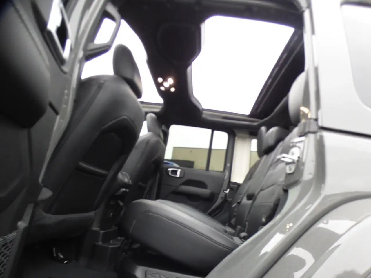 Jeep Wrangler Unlimited Phev hybride**Stock**10 km **Nieuw** 17