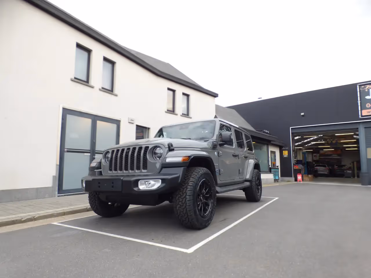 Jeep Wrangler Unlimited Phev hybride**Stock**10 km **Nieuw** 0