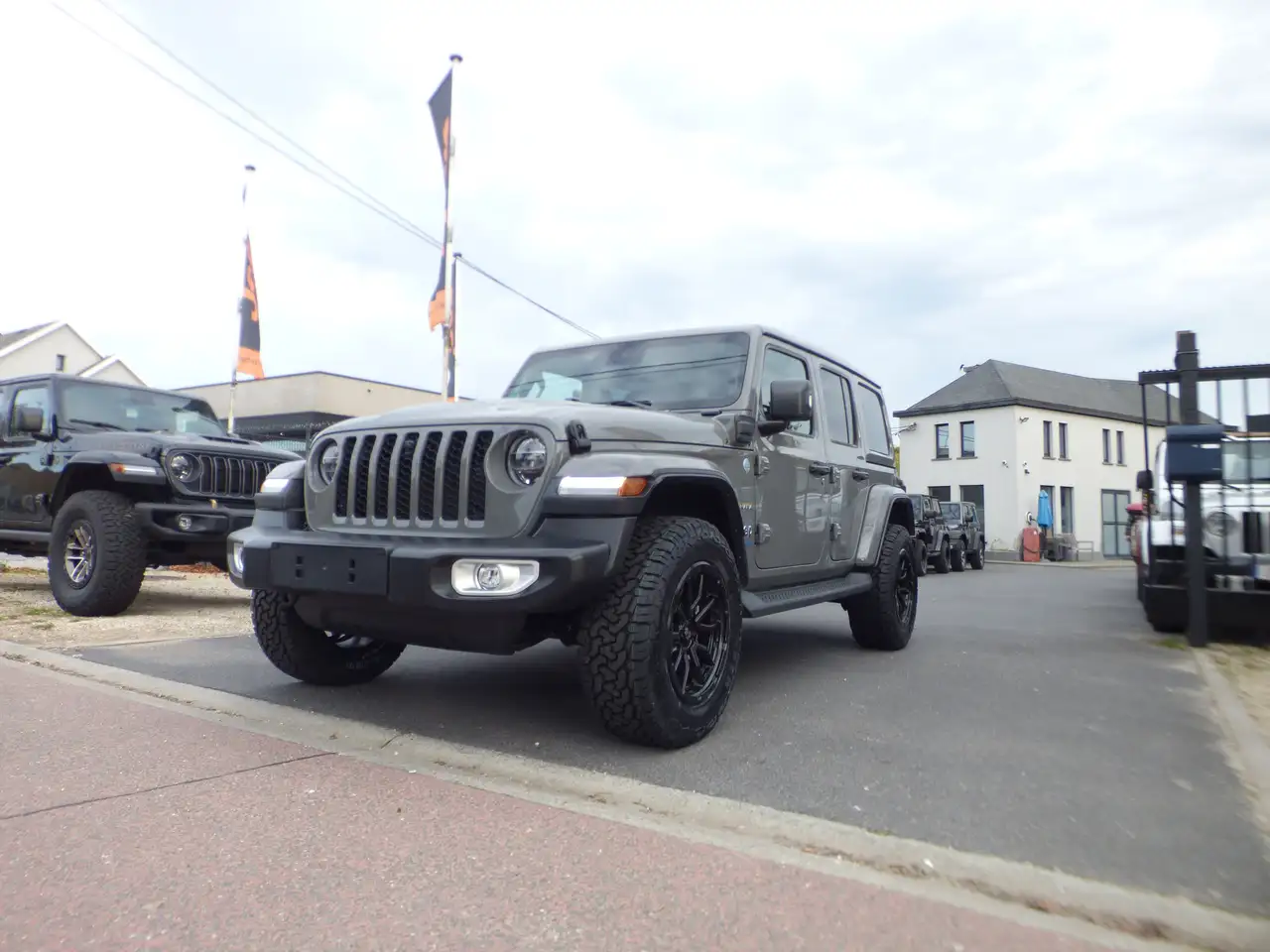 Jeep Wrangler Unlimited Phev hybride**Stock**10 km **Nieuw** 6