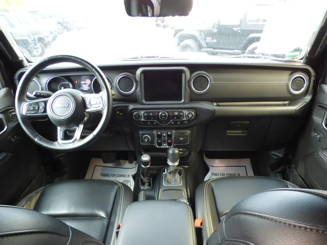 Jeep Wrangler 2.0 Turbo Sahara**73000km**Black** 7