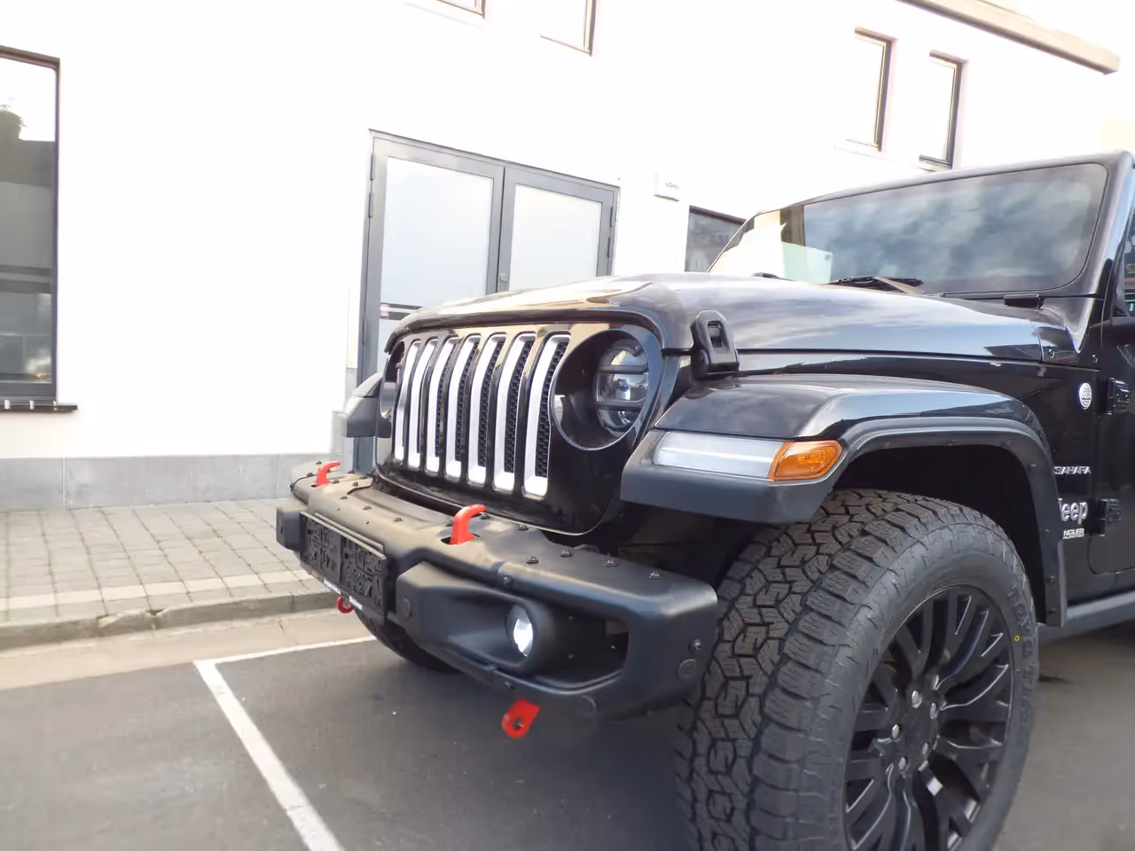 Jeep Wrangler 2.0 Turbo Sahara**73000km**Black** 6