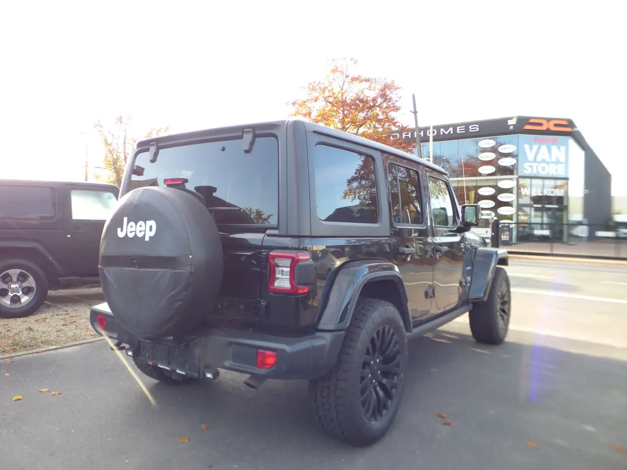 Jeep Wrangler 2.0 Turbo Sahara**73000km**Black** 13