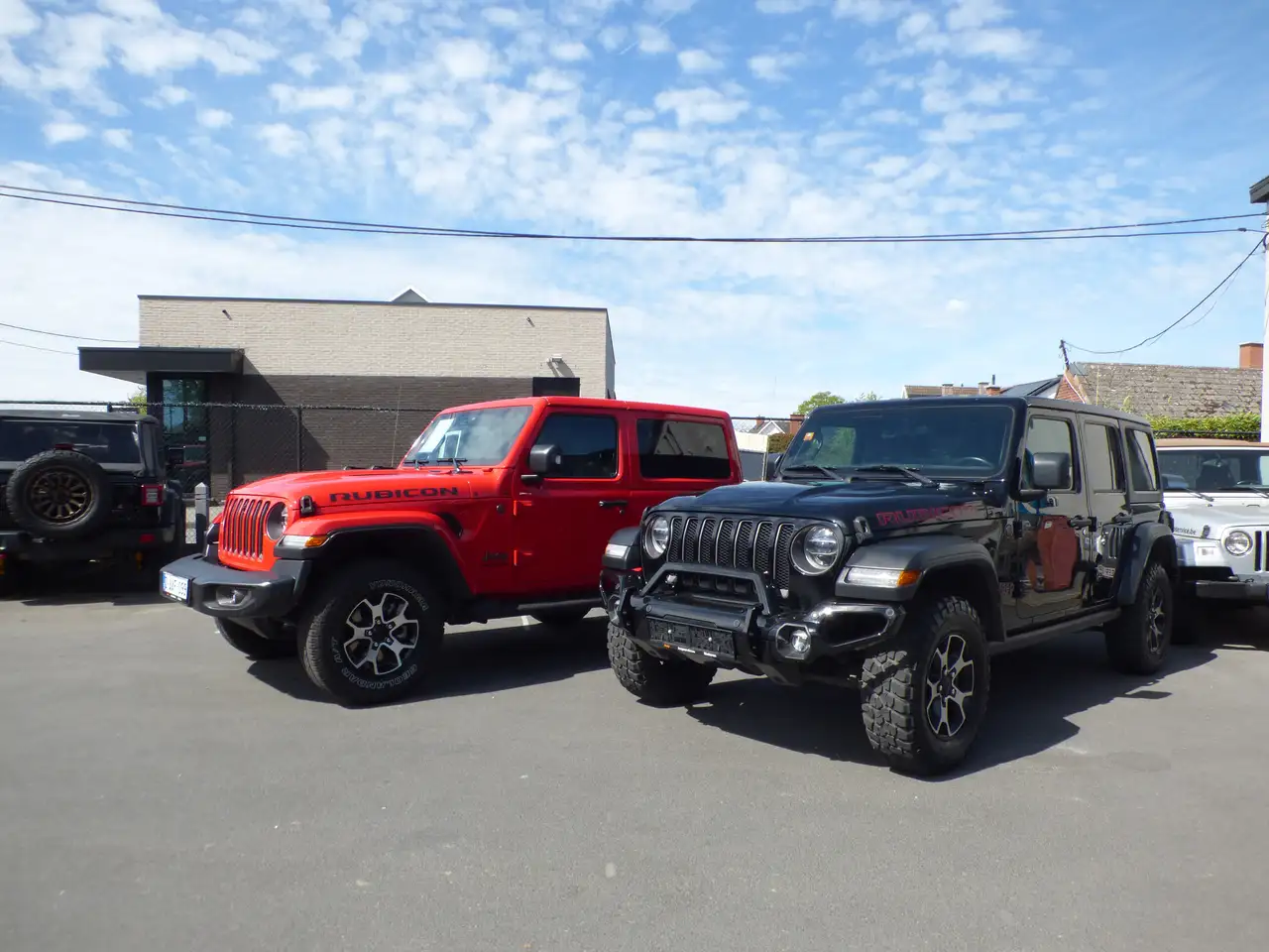 Jeep Wrangler Unlimited Rubcion 2.0 benzine **77000km** 6