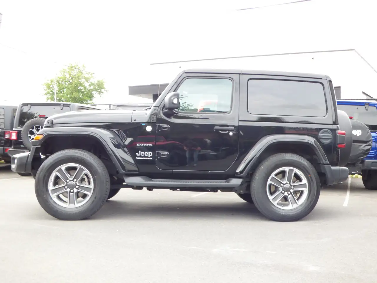 Jeep Wrangler Wrangler 2.0 Turbo Sahara  **53000km** 8