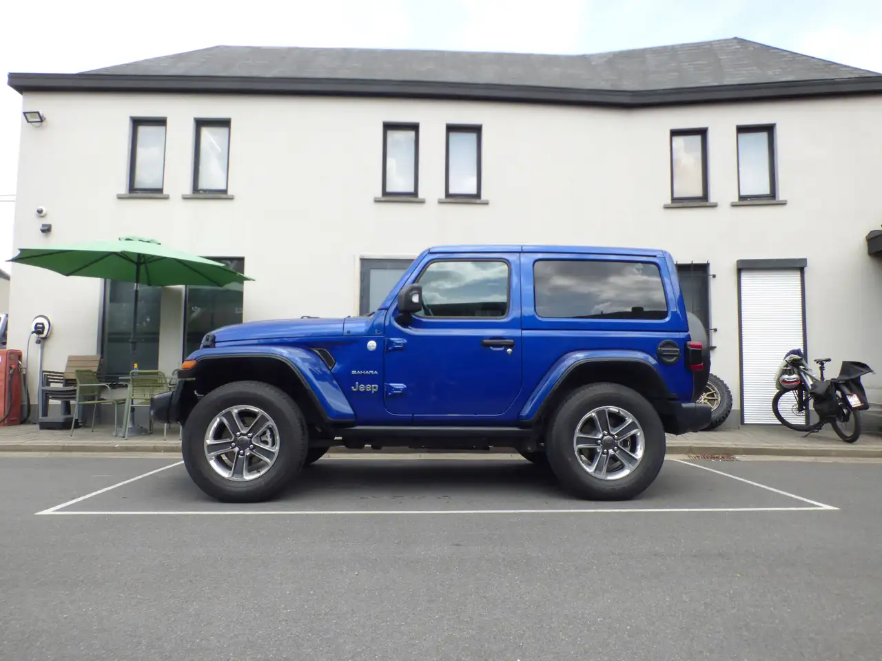 Jeep Wrangler Wrangler 2.0 Turbo Sahara**53000km** 1