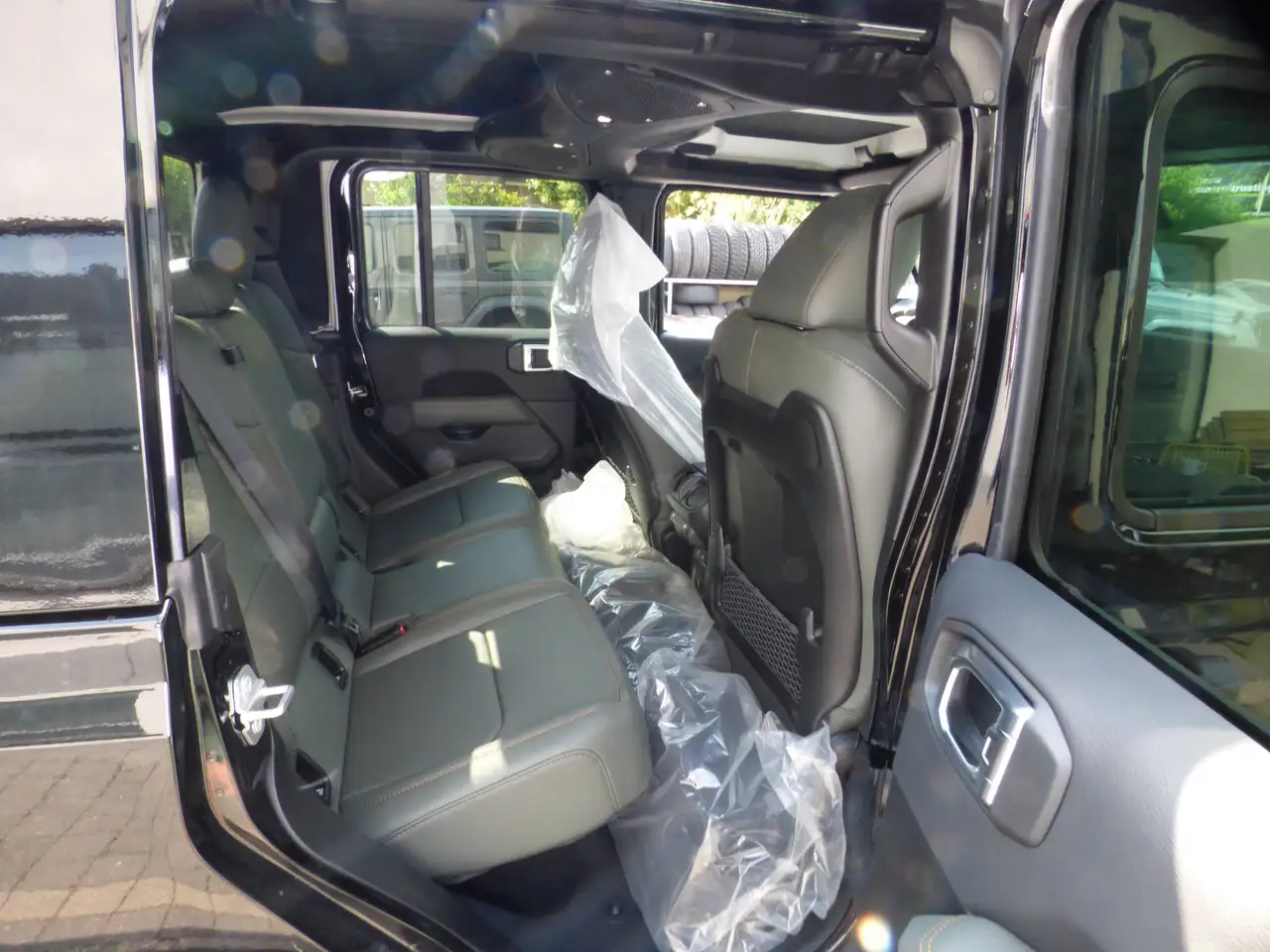 Jeep Gladiator 3.6 V6 Mojave & Rubicon Edition ** New 0 km** 14