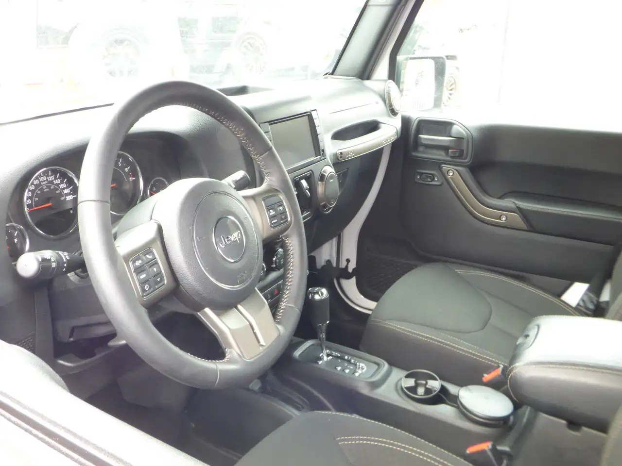 Jeep Wrangler Wrangler 3.6i V6 Night Eagle  **34000km** 14