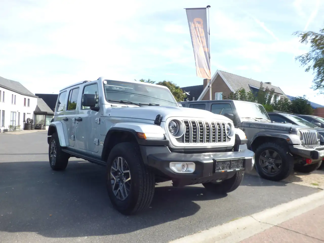 Jeep Wrangler Wrangler PHEV 2.0 Turbo 4xe Sahara **17833km** 12