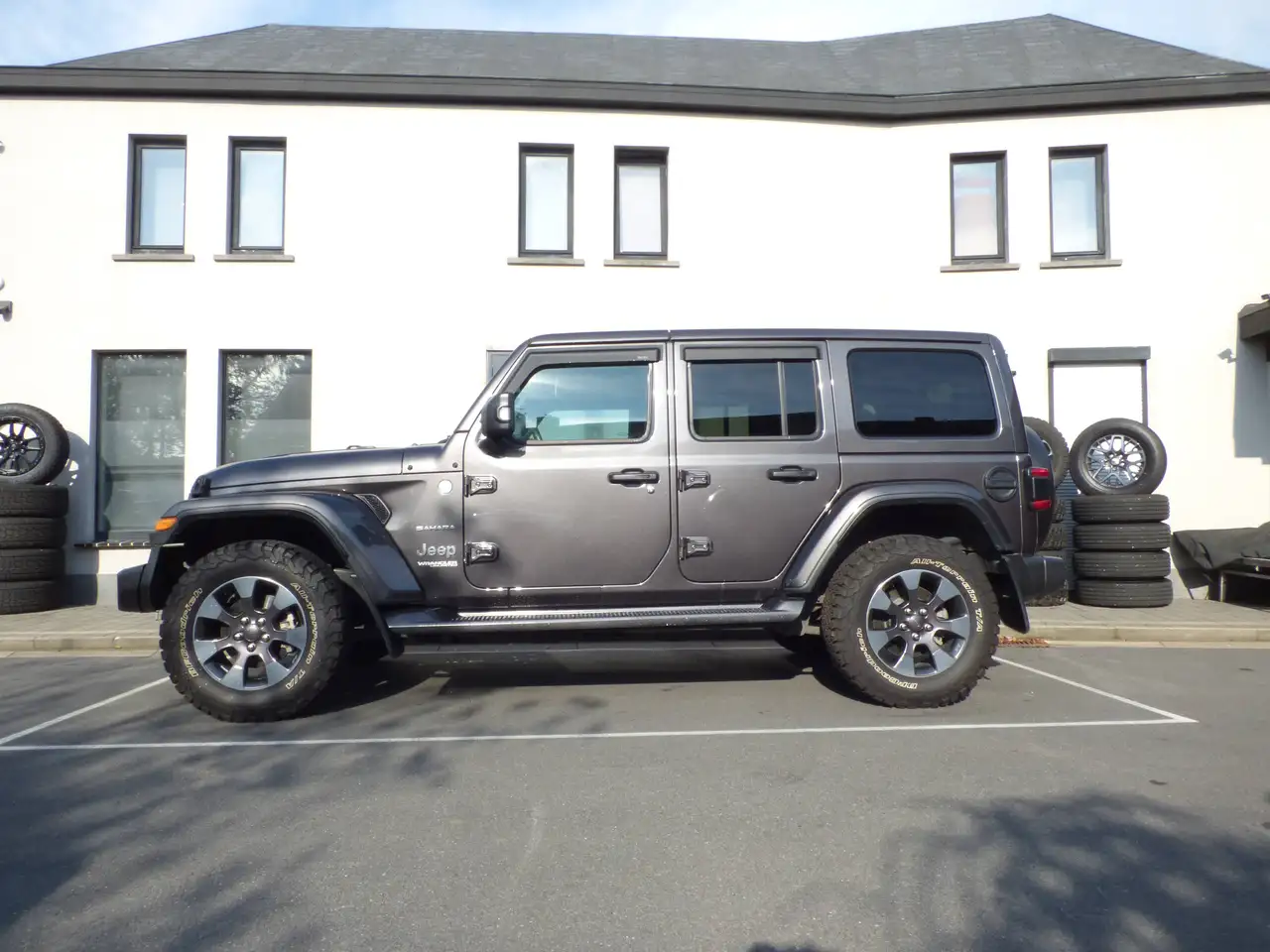 Jeep Wrangler Wrangler 2.0 Turbo Sahara **19750 km **Nieuwestaat ** 1