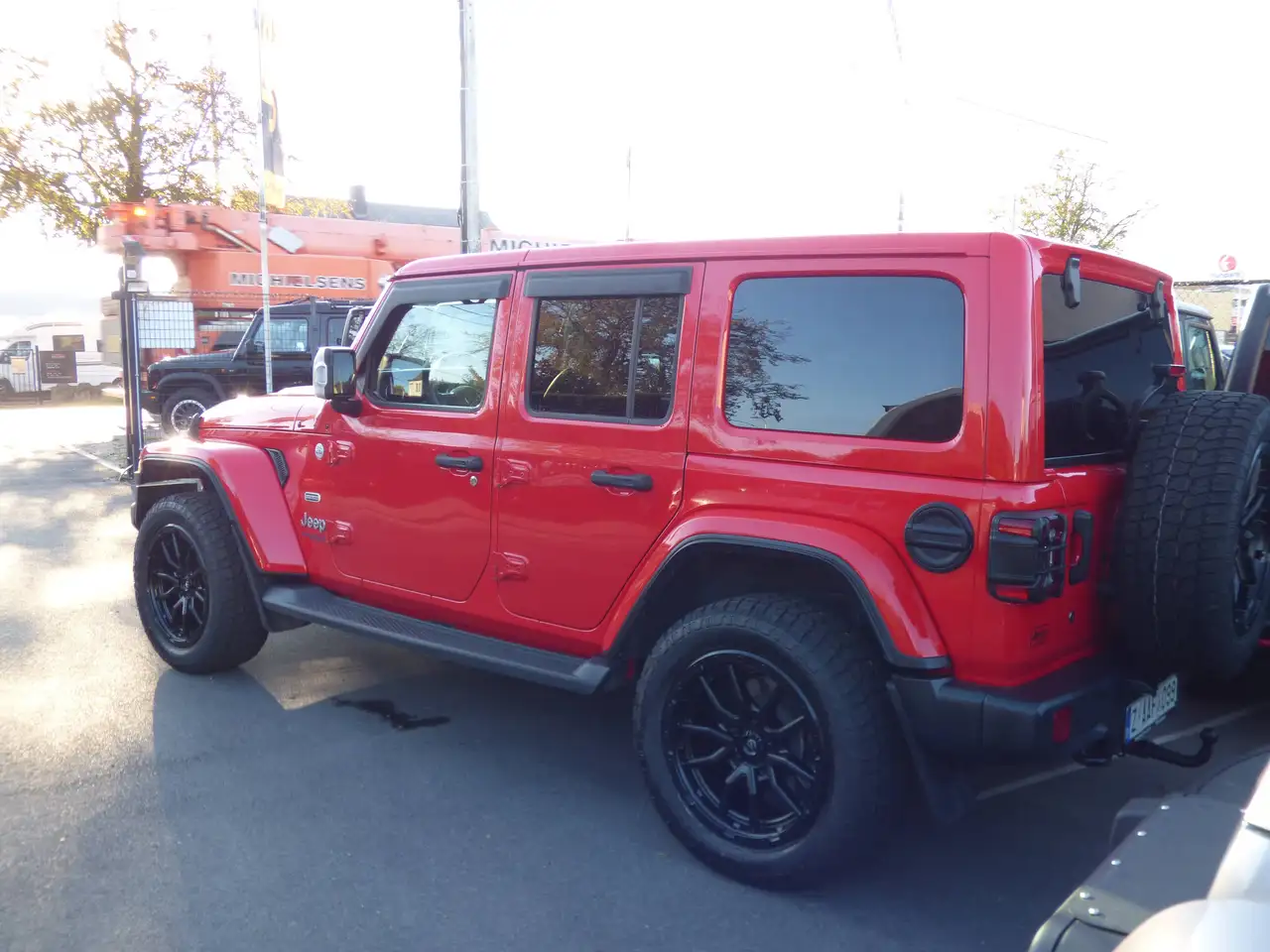 Jeep Wrangler Wrangler 2.0 Turbo Sahara**Flame red** 9