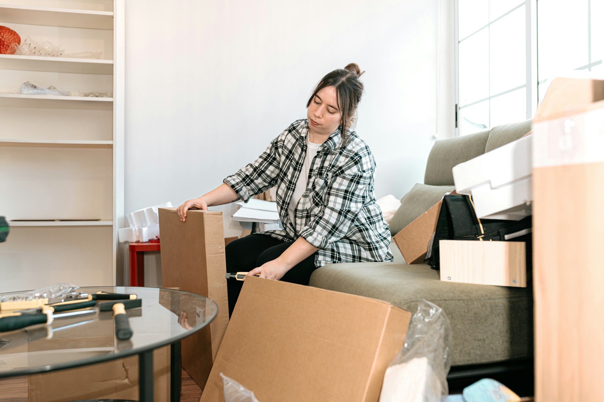 Dealing with Holiday Schedules When Booking Professional Packing Services