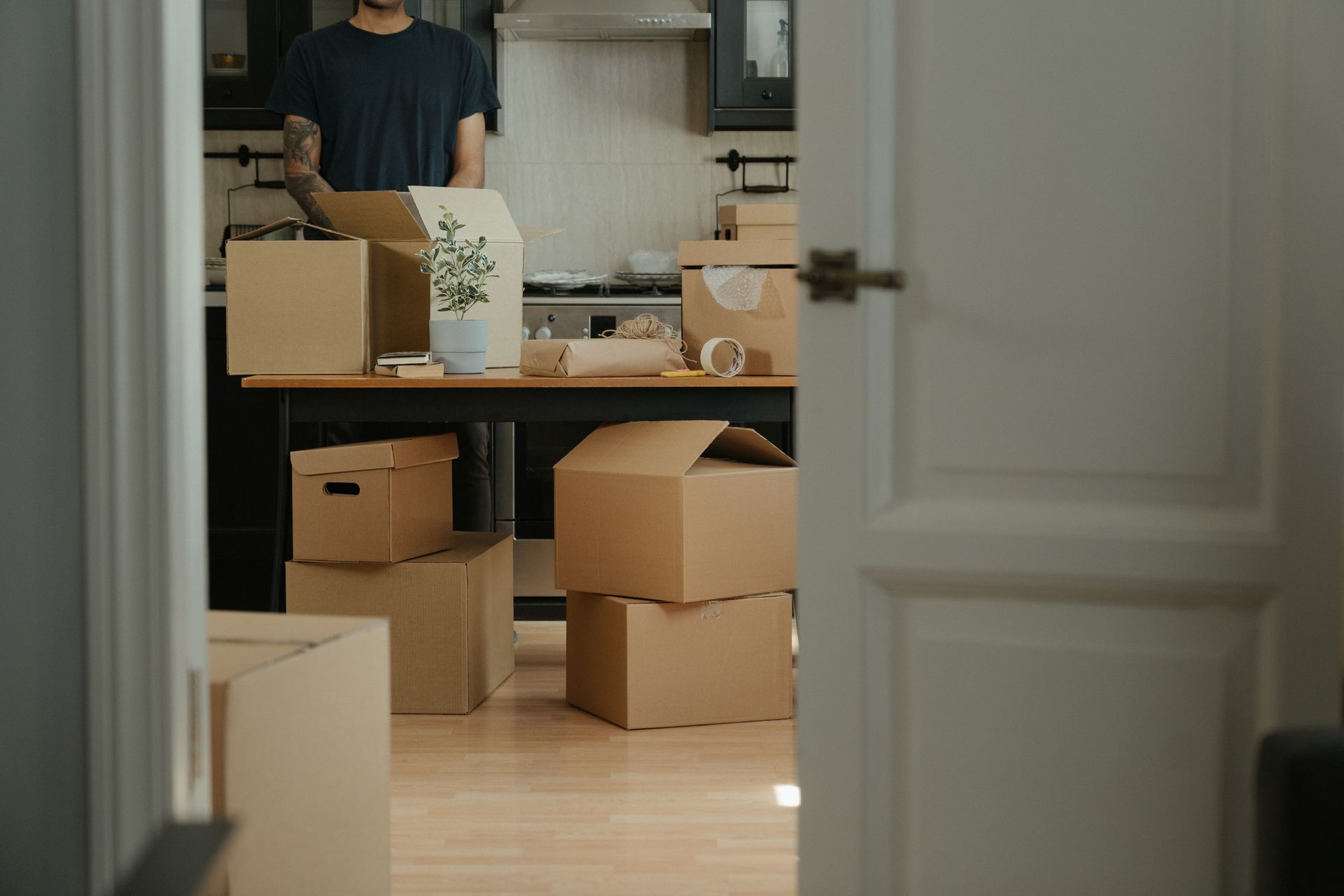 Why Local Moving Services Need Early Fall Booking
