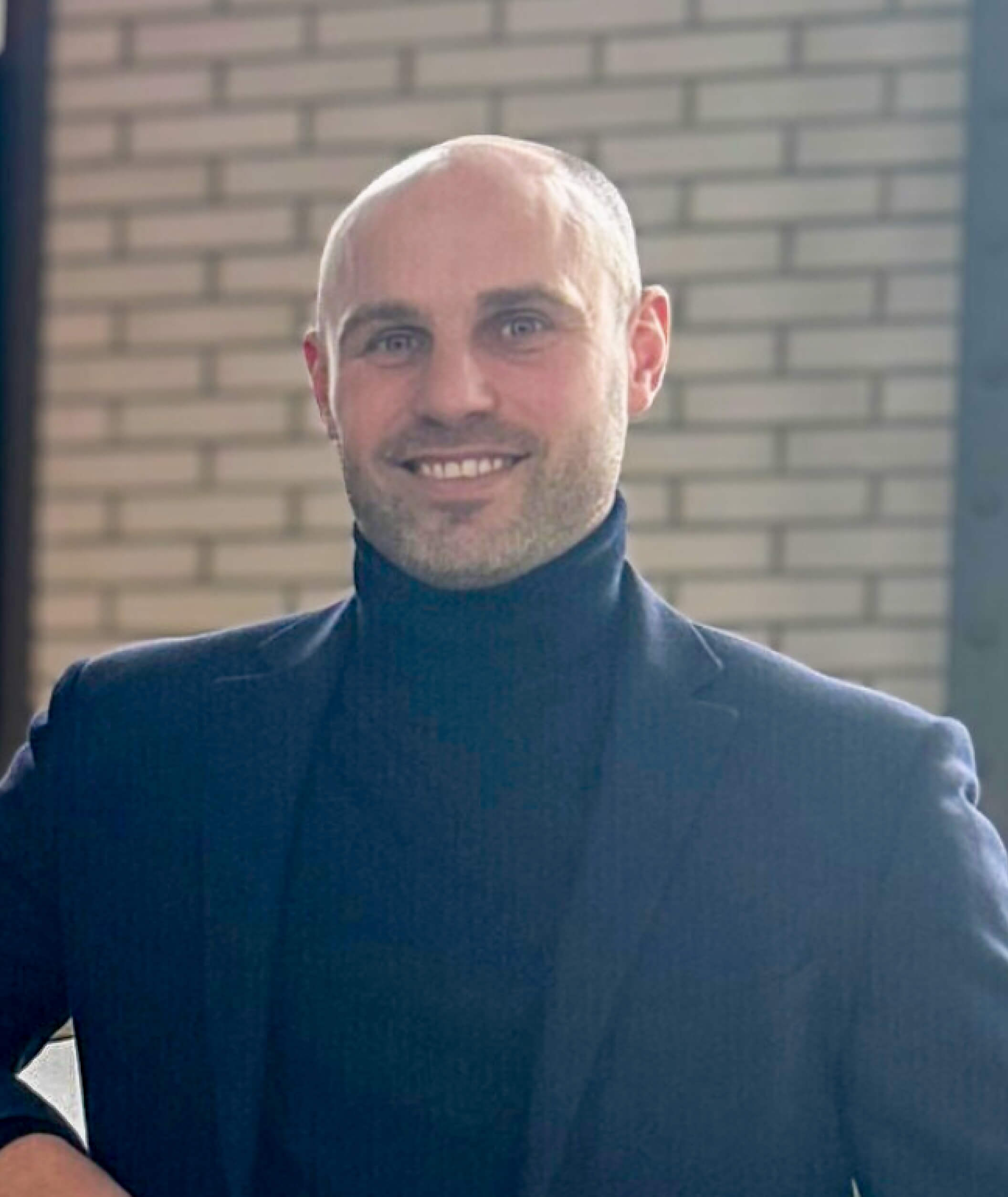 Portrait of the second founder of Momerable, illustrating a shared vision and a common commitment to the development of the project.