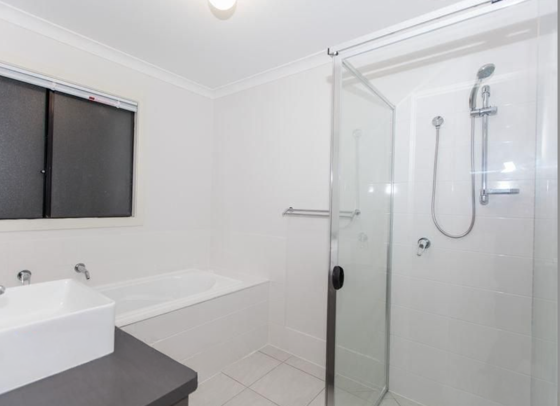 26 Cox Road, PIMPAMA QLD 4209 7