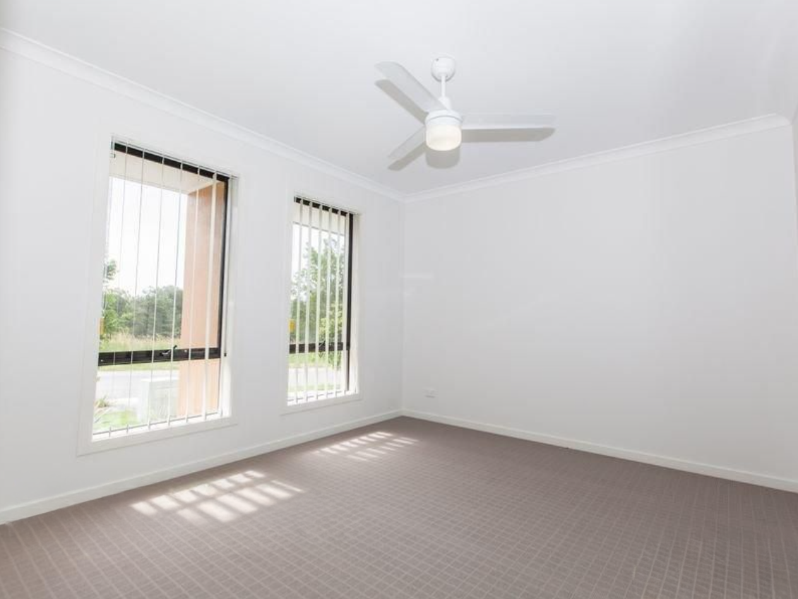 26 Cox Road, PIMPAMA QLD 4209 4