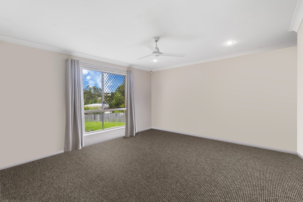 4 Glenridge Street, UPPER COOMERA QLD 4209 6