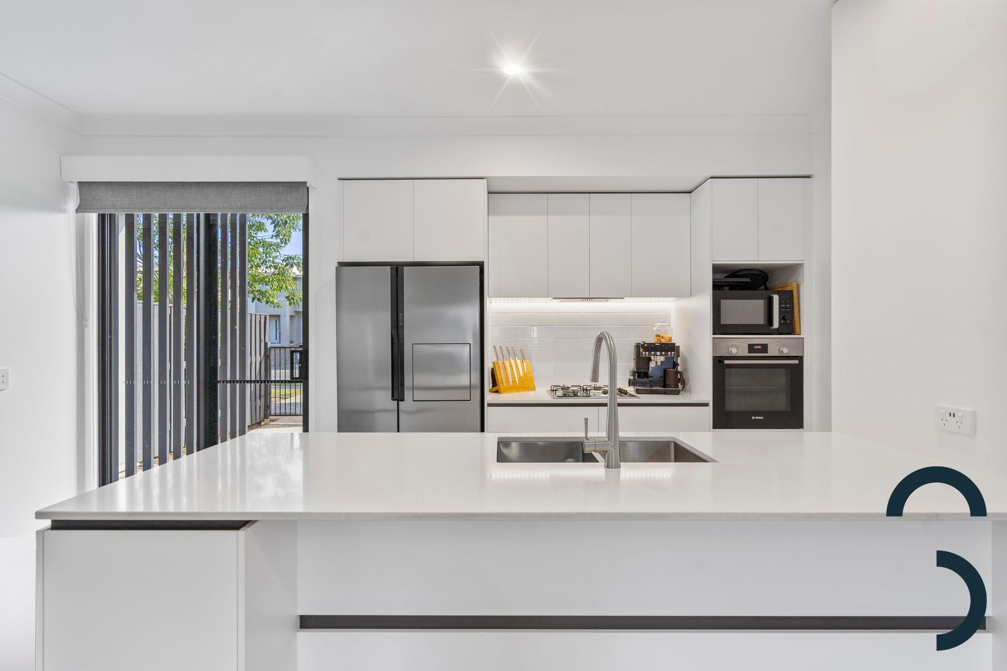 22/18 Foreshore St, COOMERA QLD 4209 10