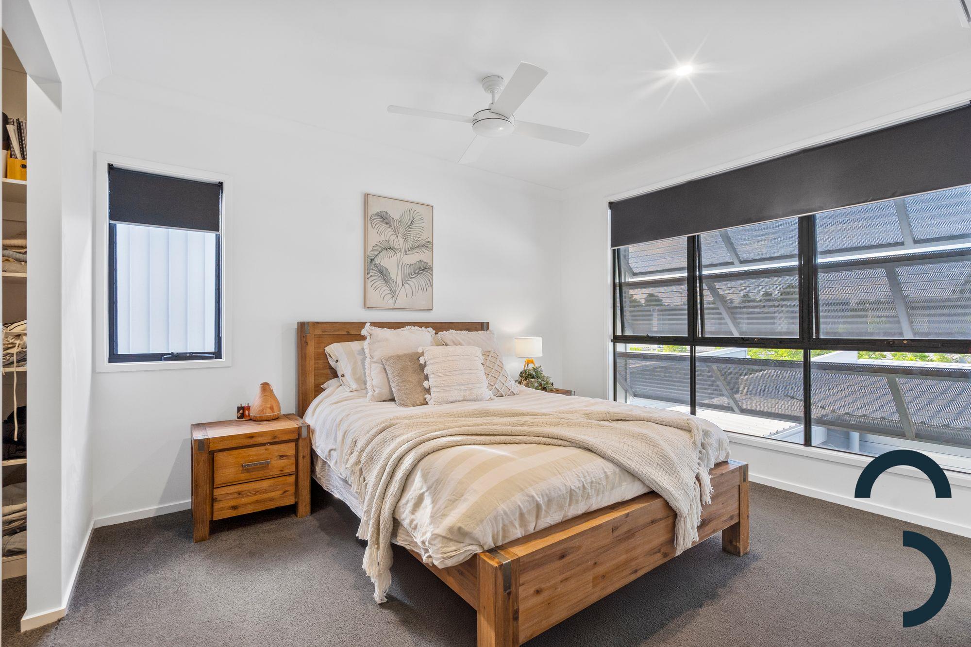 22/18 Foreshore St, COOMERA QLD 4209 5