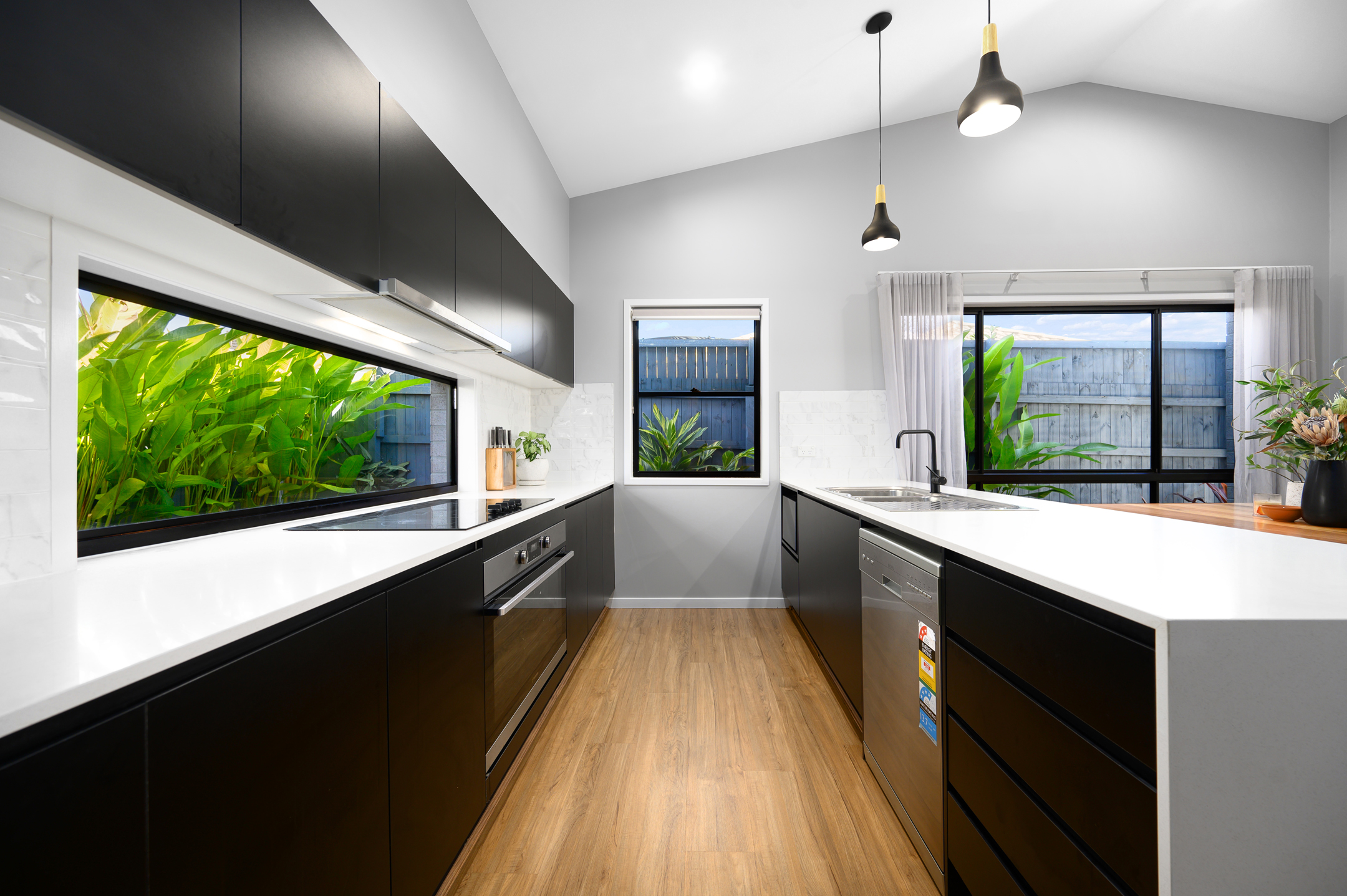 183 Goldmine Road, ORMEAU QLD 4208 3