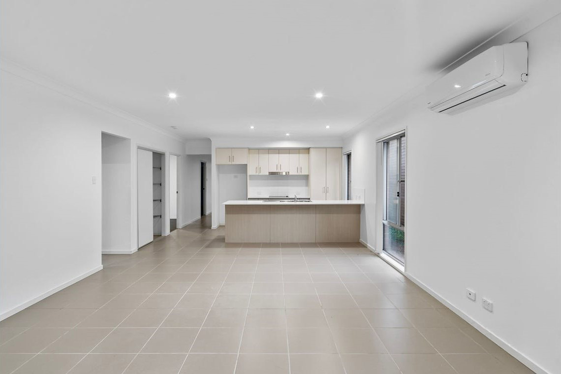 40 Tribeca Circuit, COOMERA QLD 4209 8