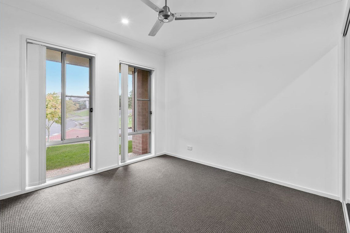 40 Tribeca Circuit, COOMERA QLD 4209 10