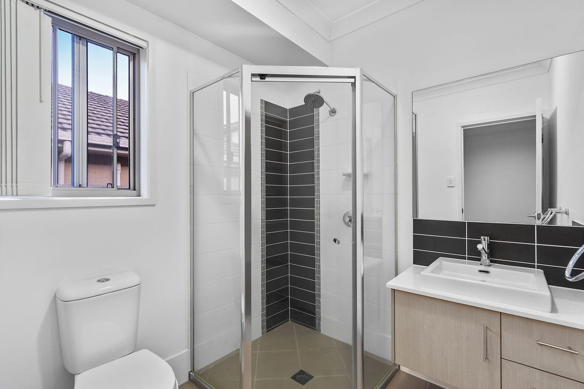 40 Tribeca Circuit, COOMERA QLD 4209 11
