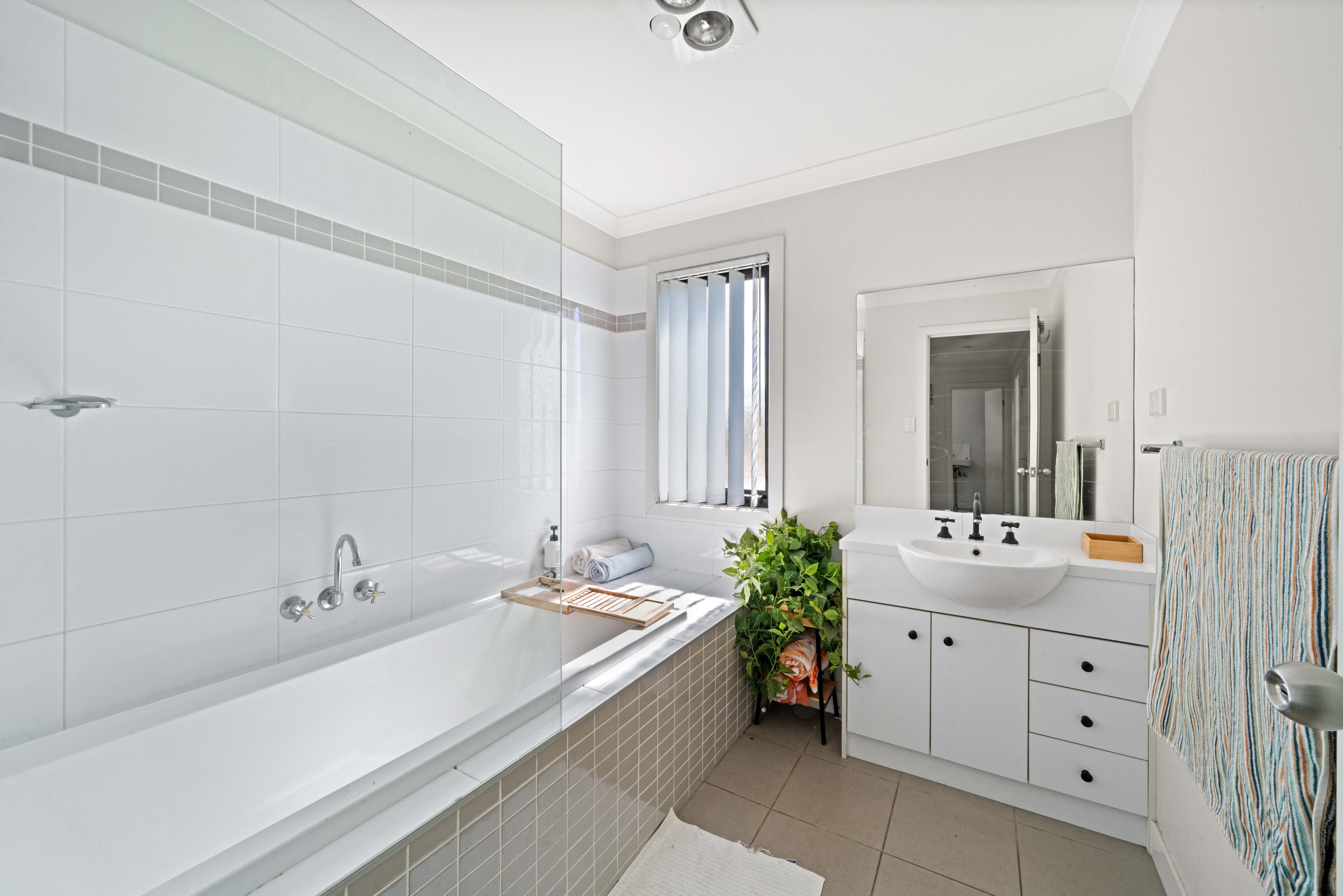 3/11 Collingrove Circuit, PIMPAMA QLD 4209 8