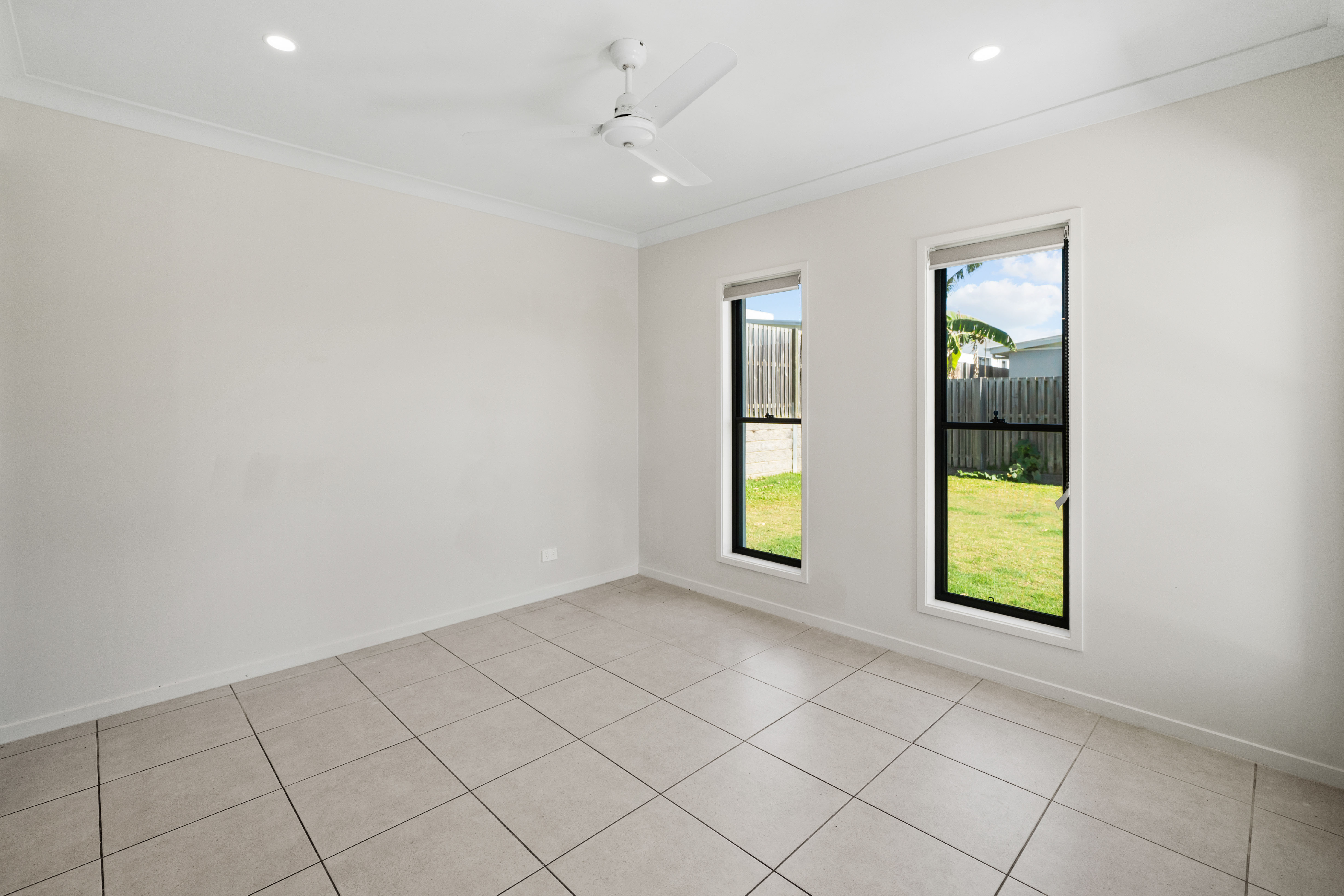 3 Bloom Avenue, COOMERA QLD 4209 4