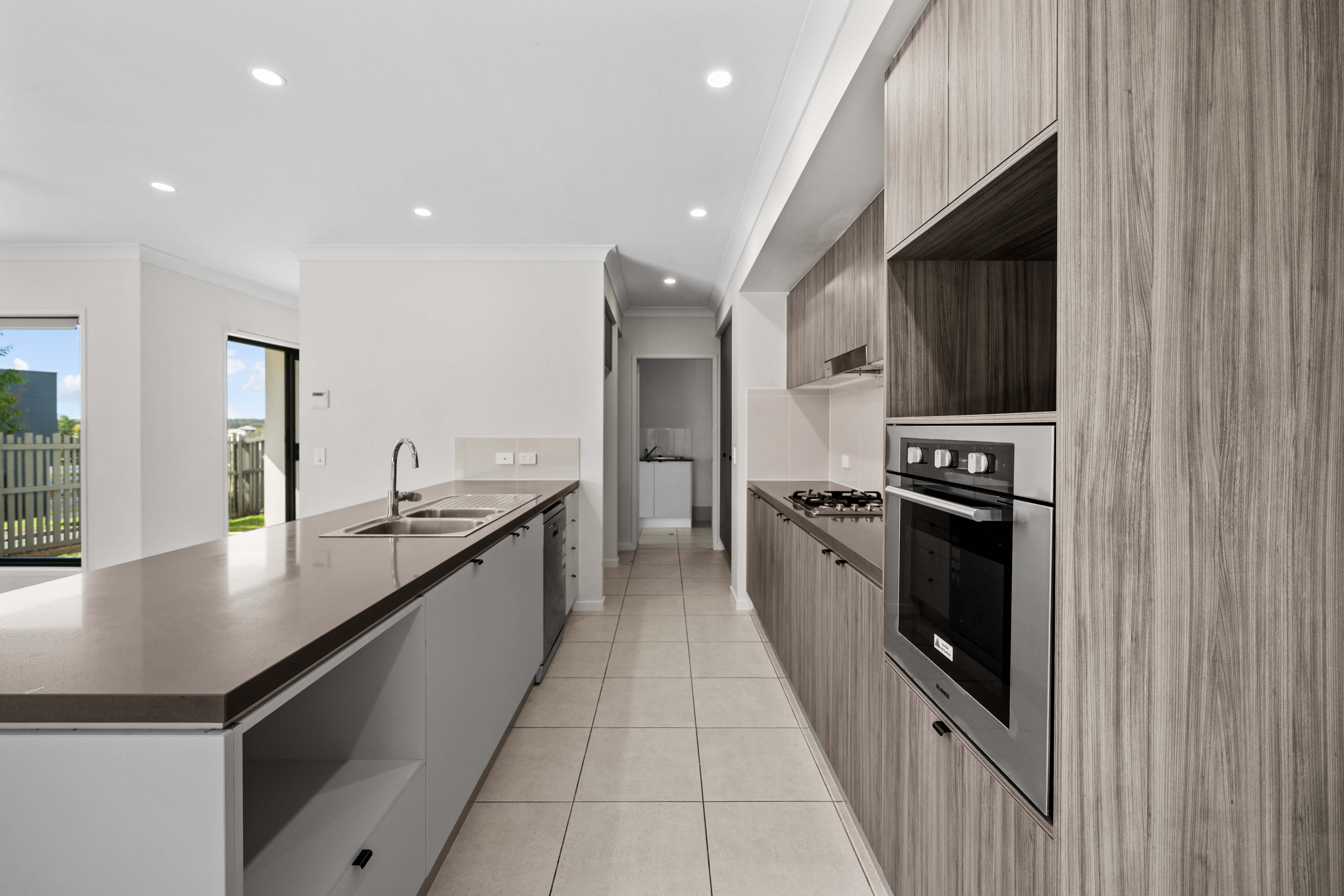 3 Bloom Avenue, COOMERA QLD 4209 2