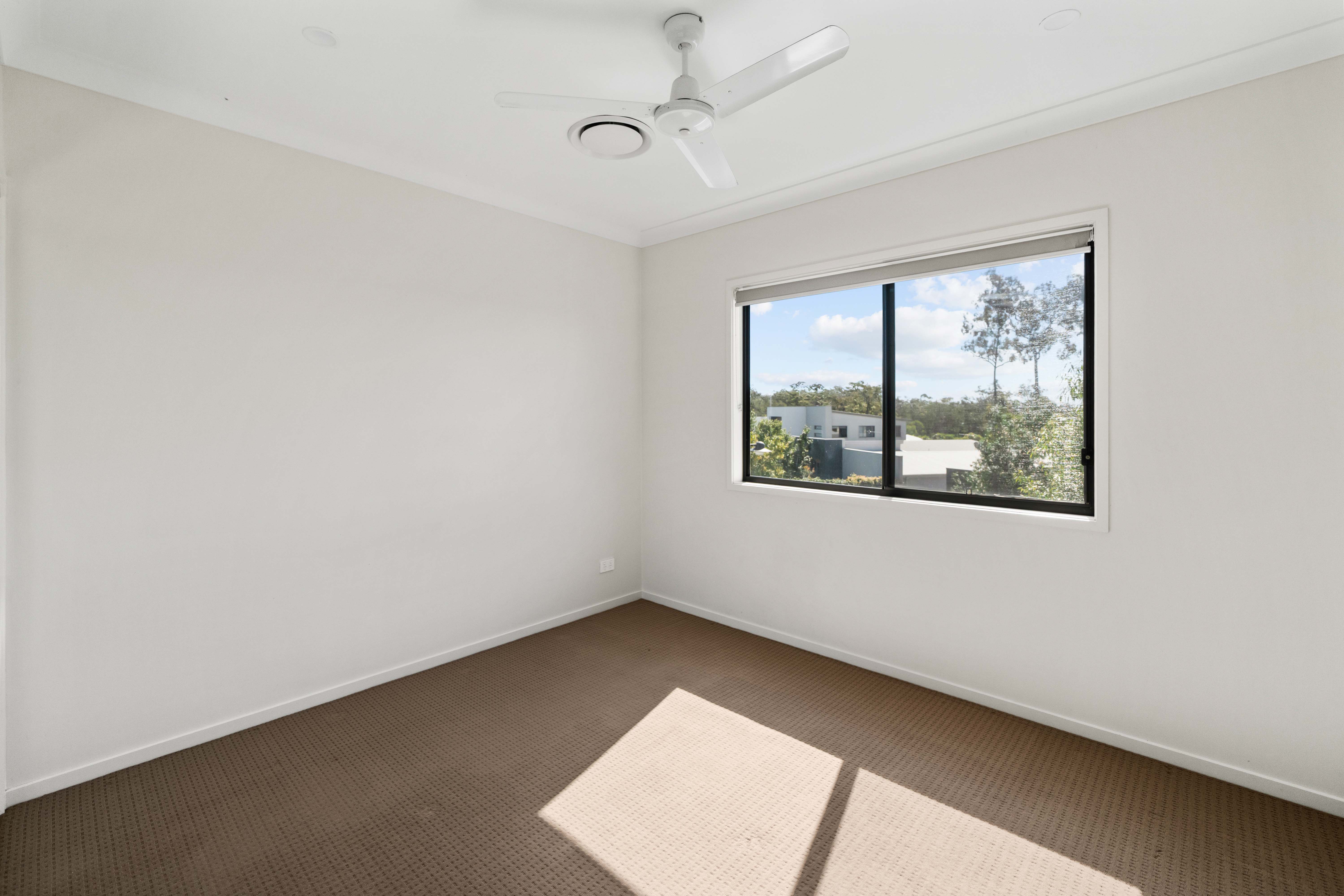 3 Bloom Avenue, COOMERA QLD 4209 8