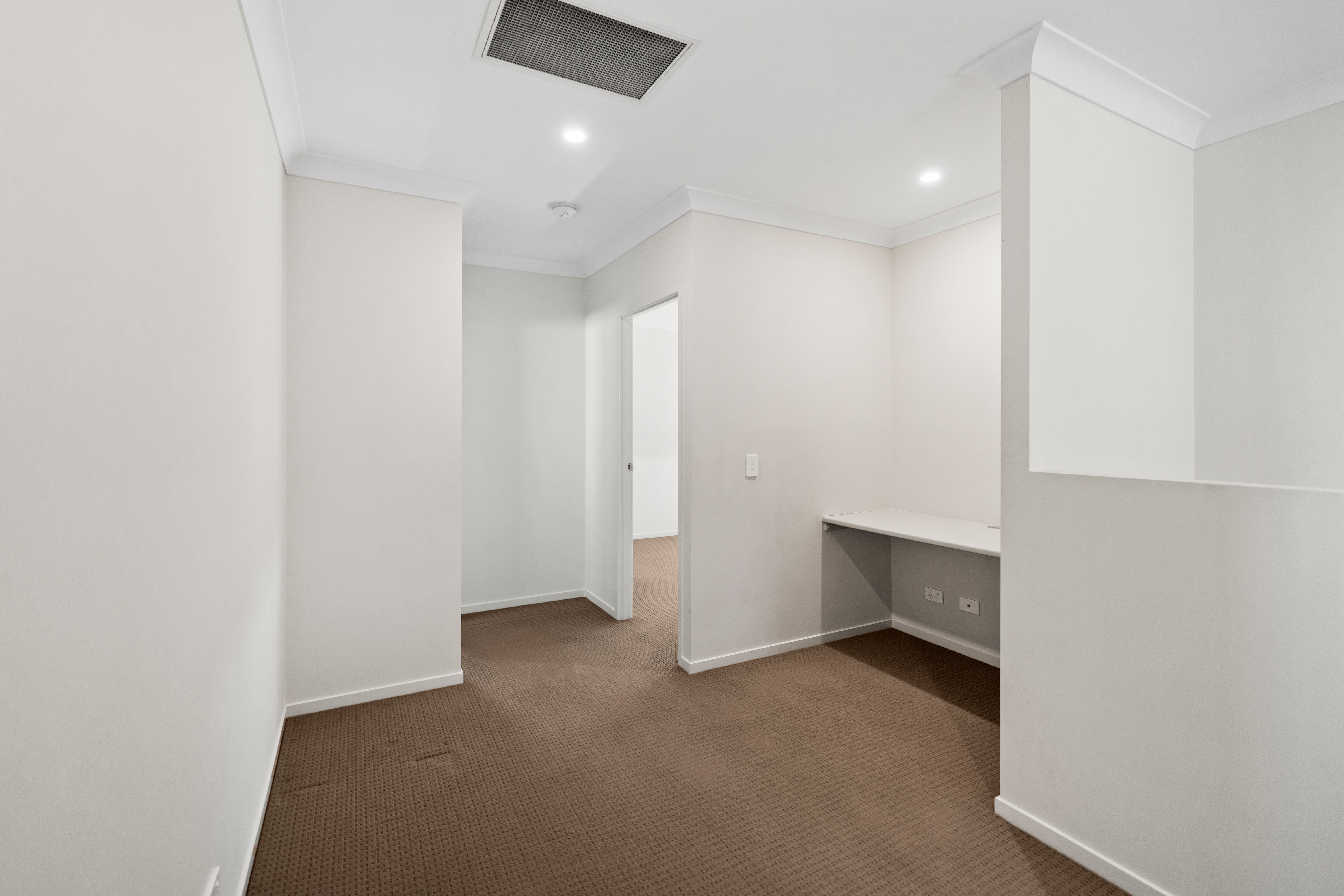 3 Bloom Avenue, COOMERA QLD 4209 6