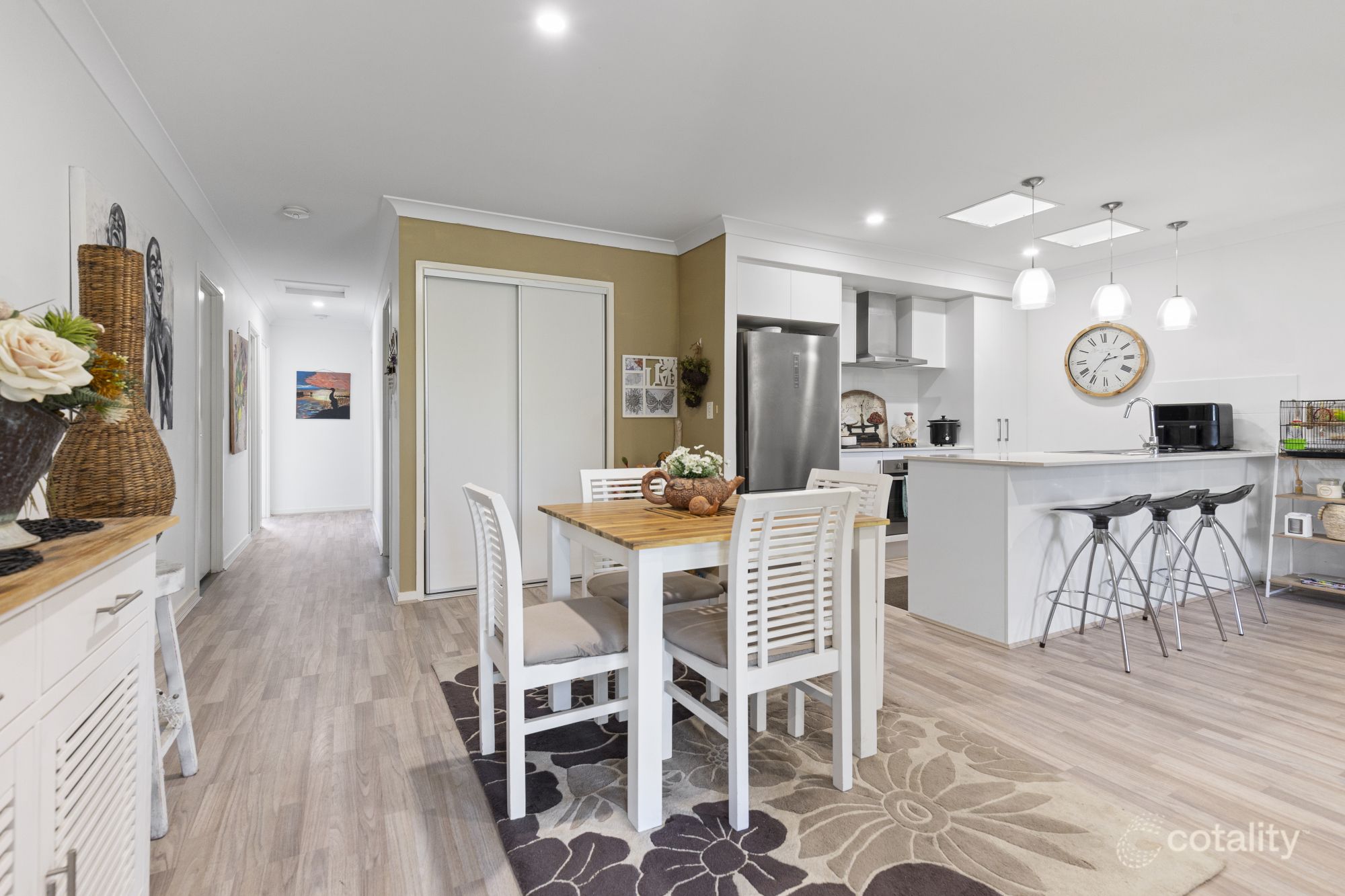 29 Savanna Gardens, PIMPAMA QLD 4209 3