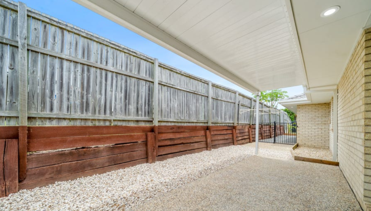 4 Kite Crescent, EAGLEBY QLD 4207 16