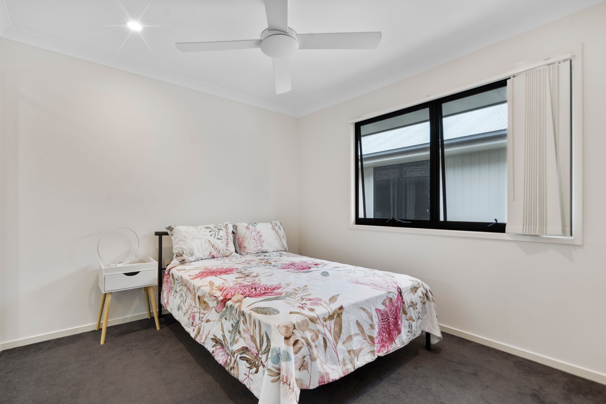 2/2 Angela Way, PIMPAMA QLD 4209 7