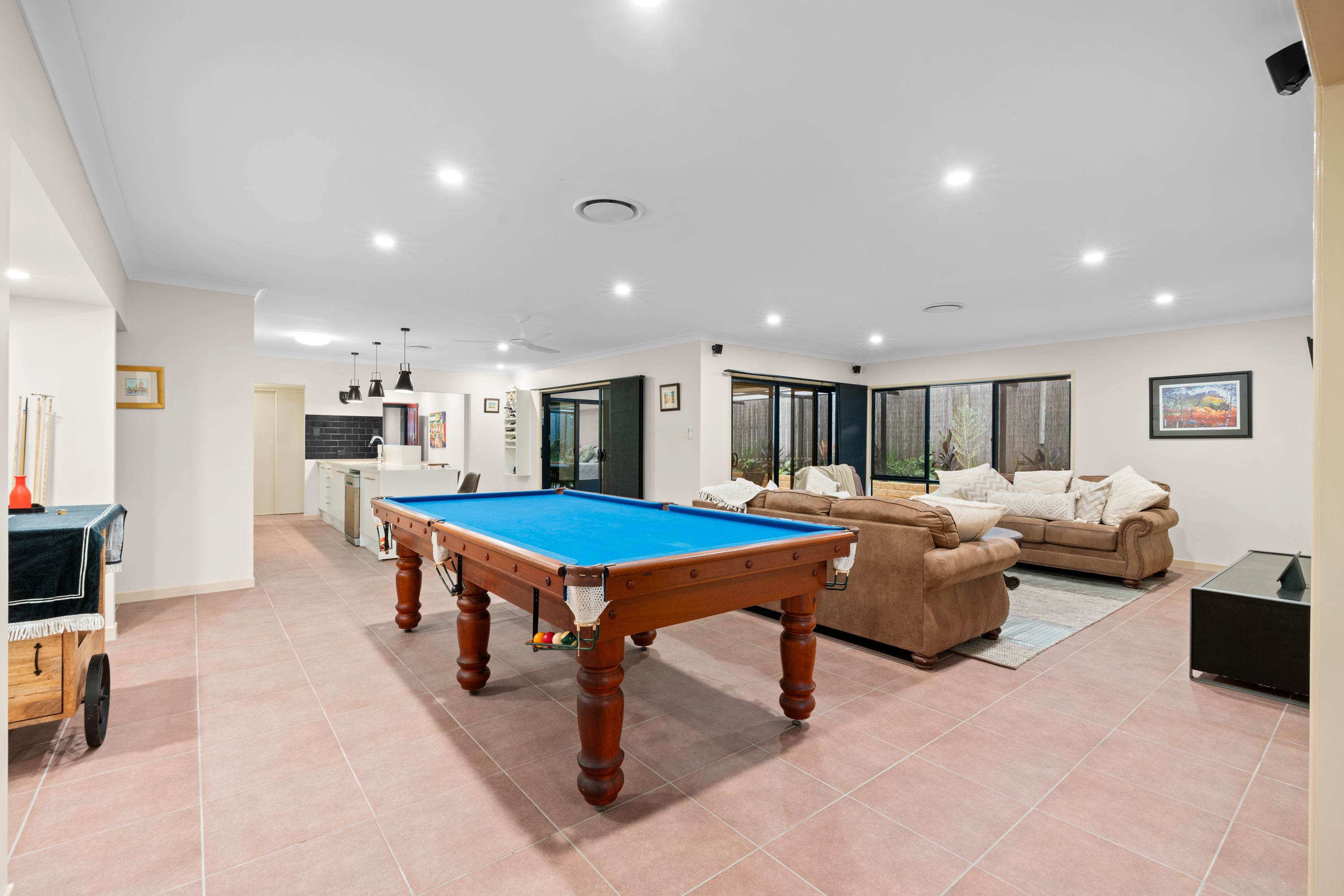 11 Emmaville Crescent, Ormeau QLD 4208 7