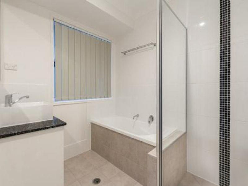 71 Hanover Drive, PIMPAMA QLD 4209 11