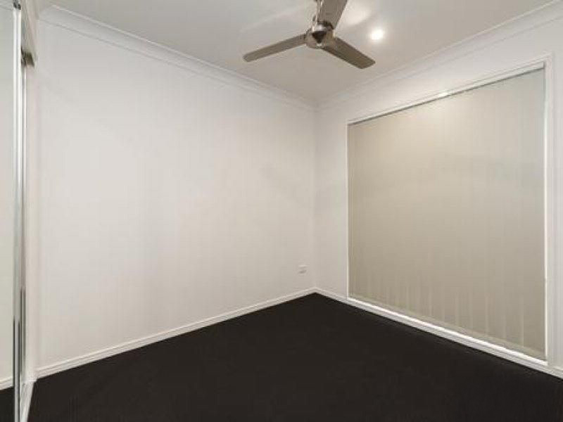 71 Hanover Drive, PIMPAMA QLD 4209 9
