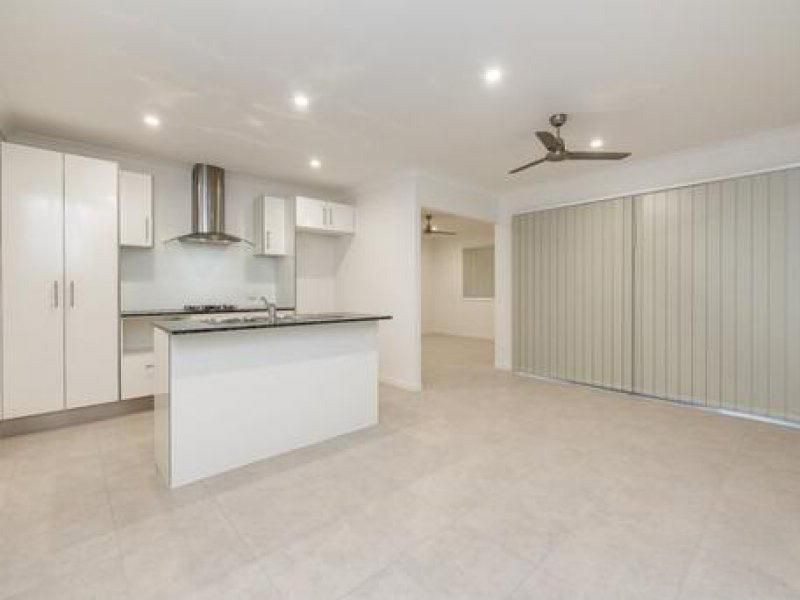 71 Hanover Drive, PIMPAMA QLD 4209 3