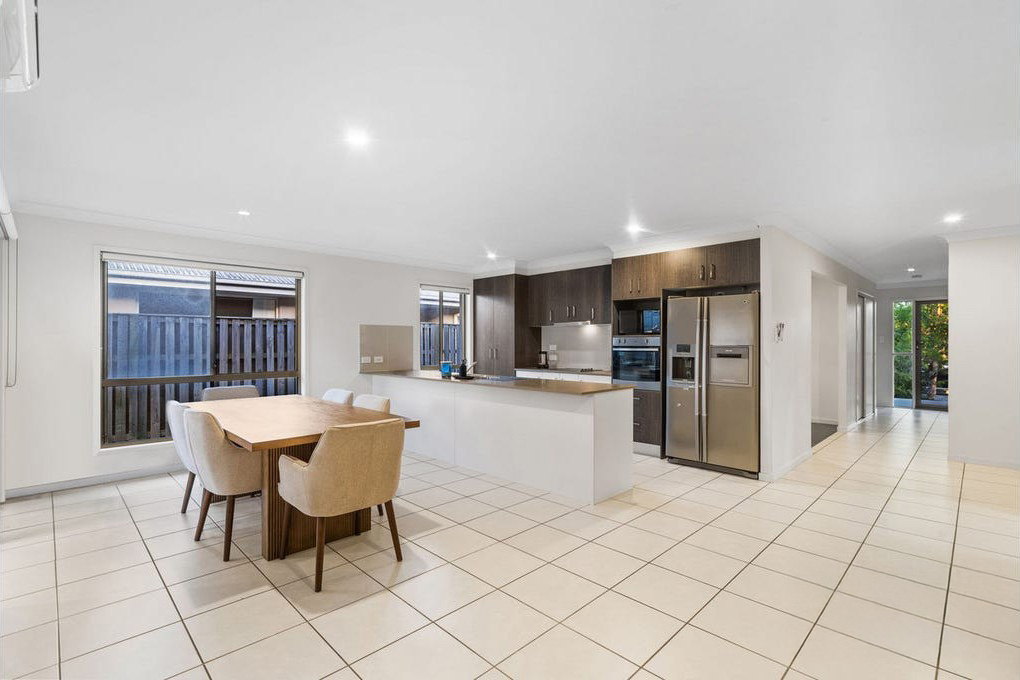 3 Carabeen Street, Coomera QLD 4209 3