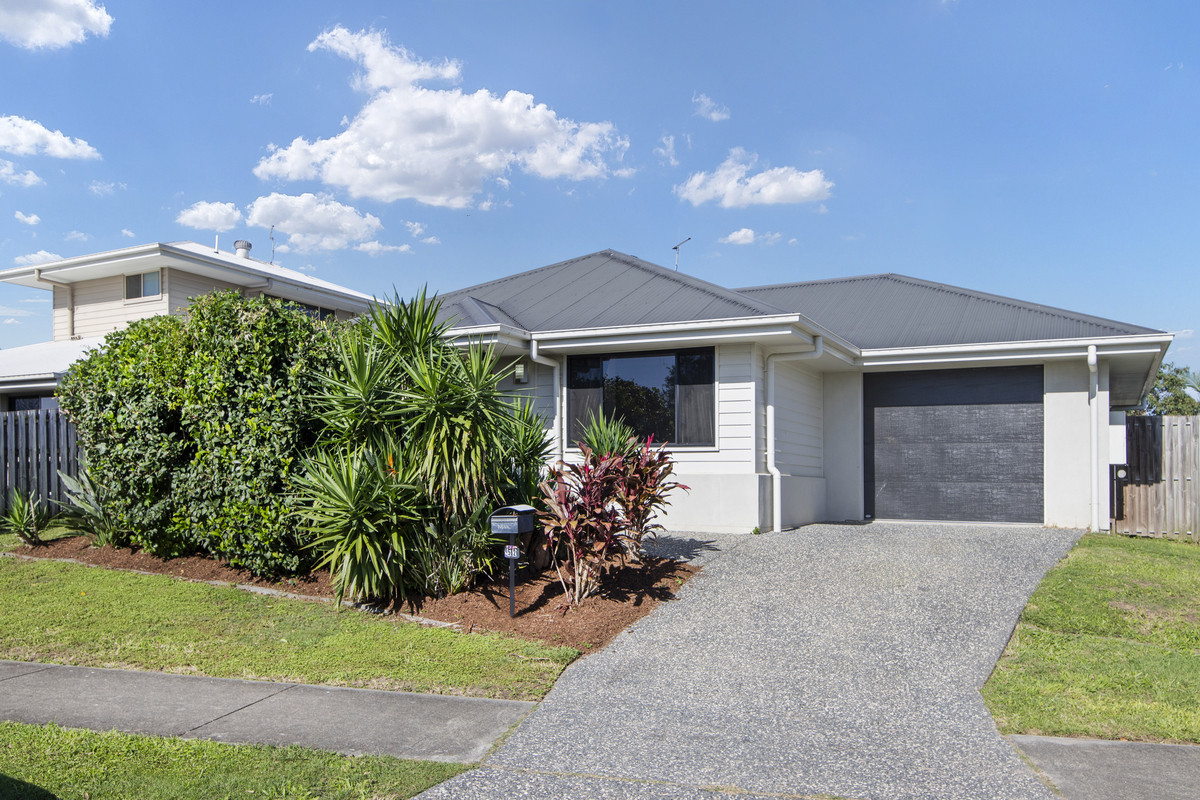 52 Fountain Street, Pimpama QLD 4209