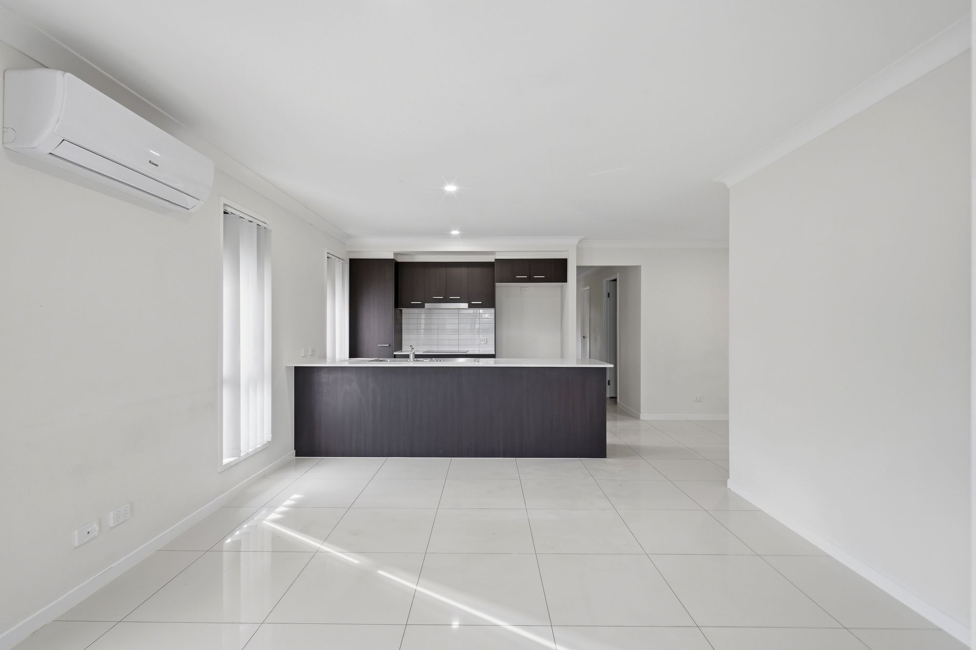 1/25 Baird Circuit, Redbank Plains QLD 4301 3