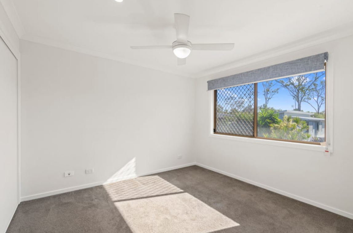 2/9 Talpa Street, COOMERA QLD 4209 8
