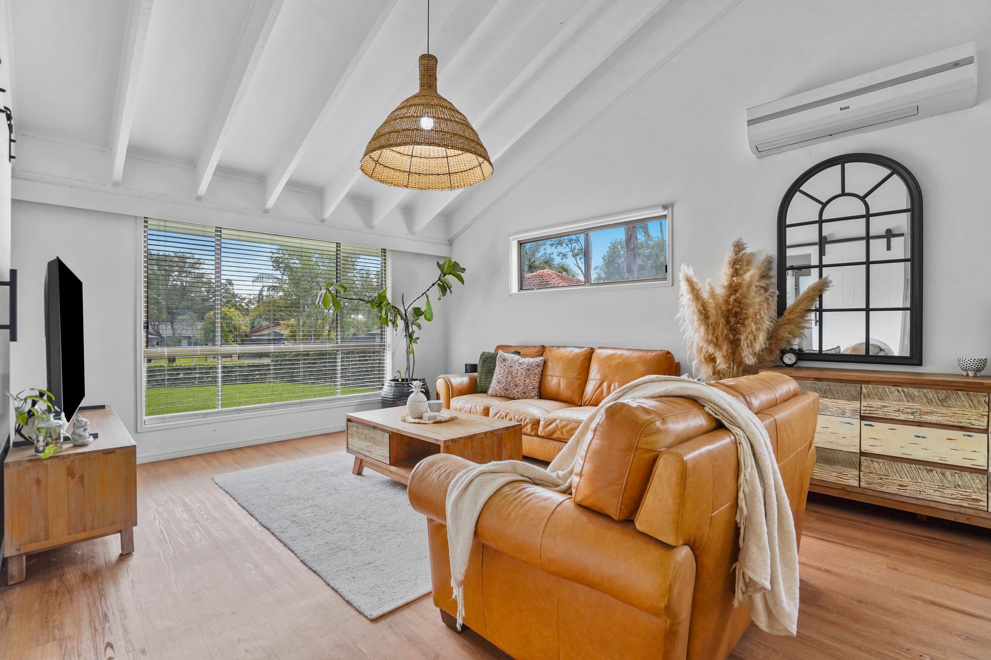 7 Midvale Place, HELENSVALE QLD 4212 7