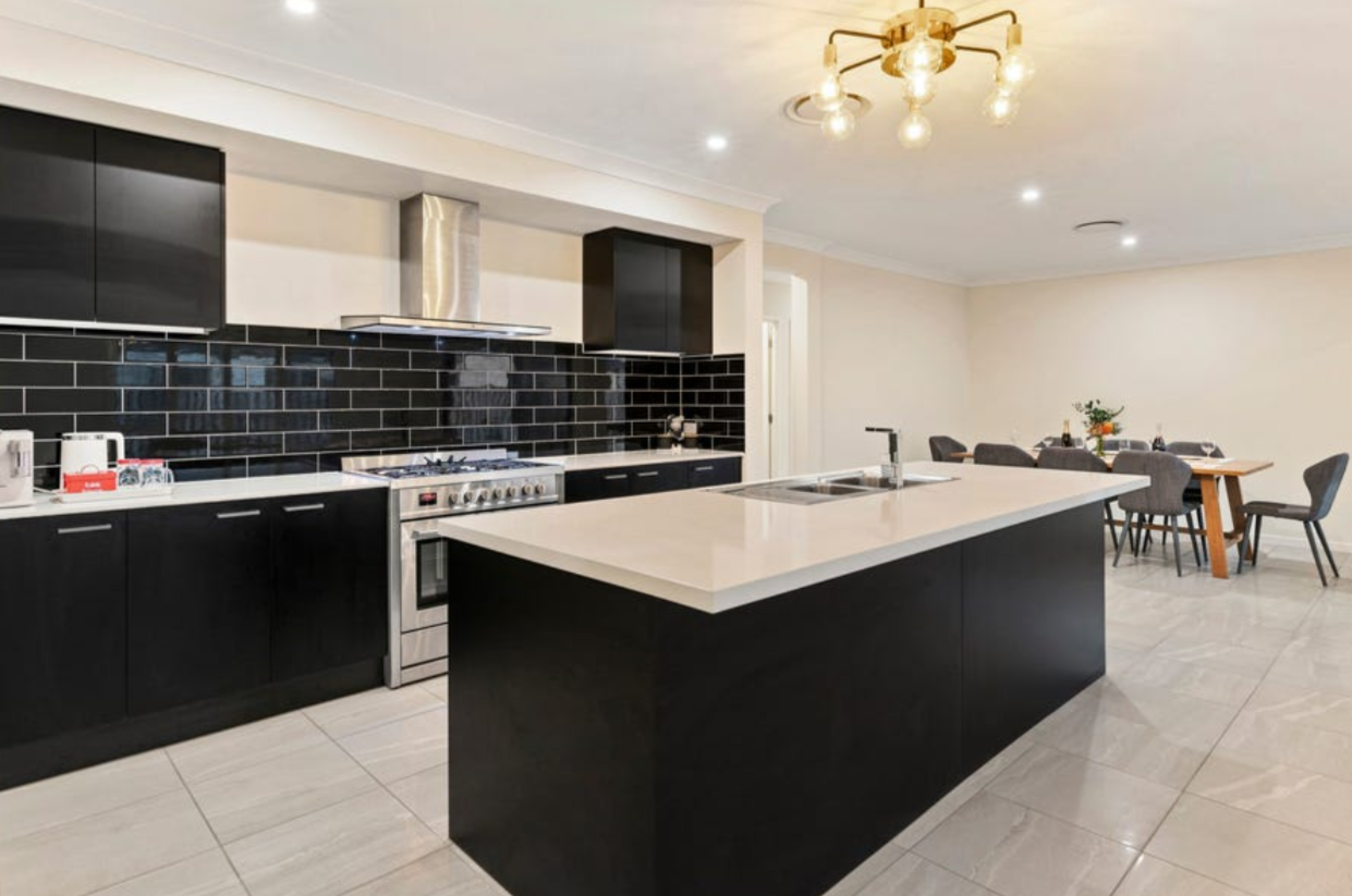 81 Great Sandy Circuit, Pimpama QLD 4209 10
