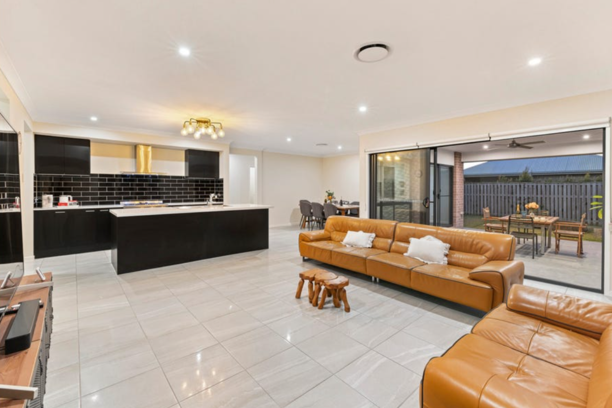 81 Great Sandy Circuit, Pimpama QLD 4209 24