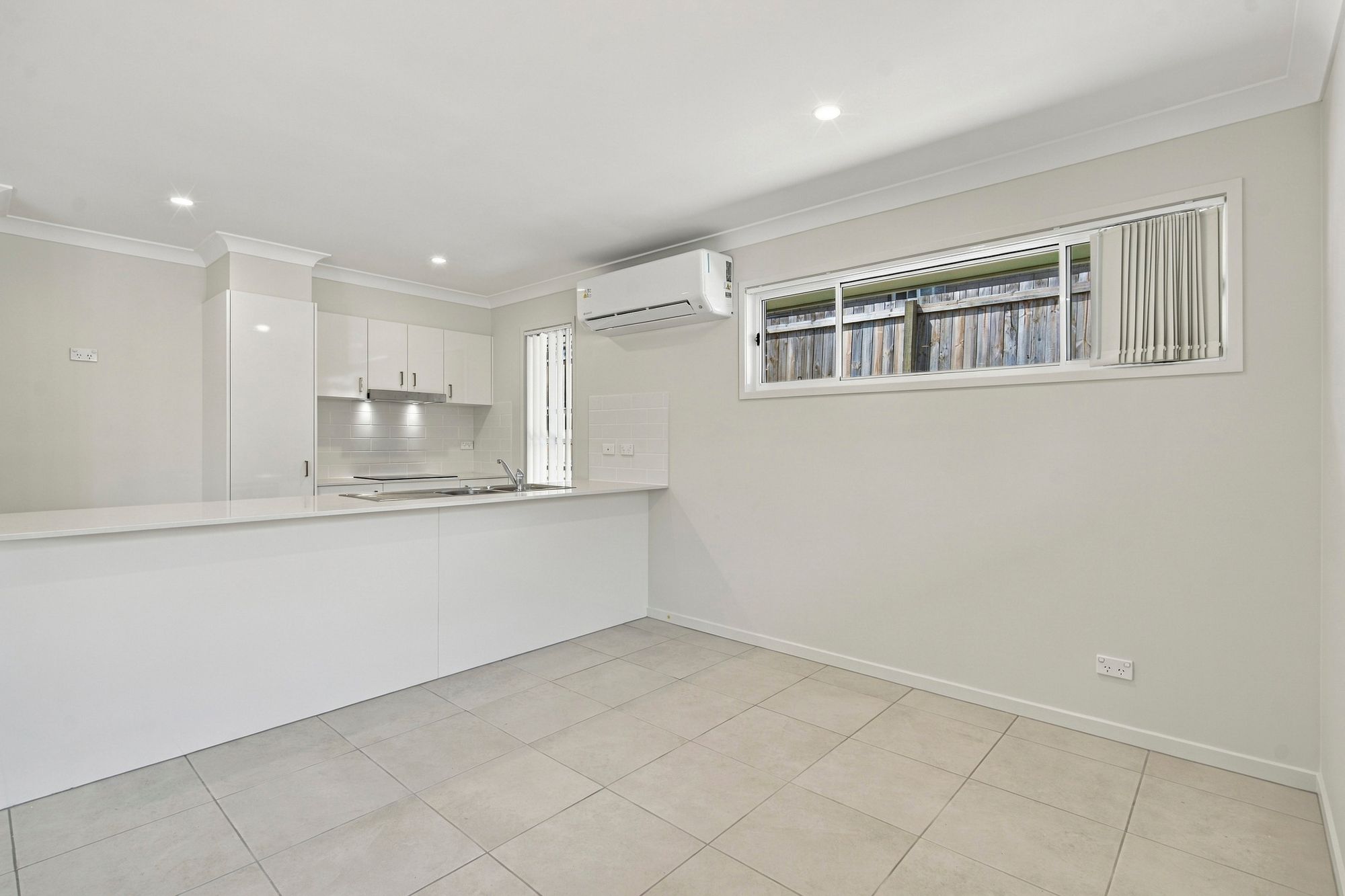 15 Graham Circuit, LOGAN RESERVE QLD 4133 6