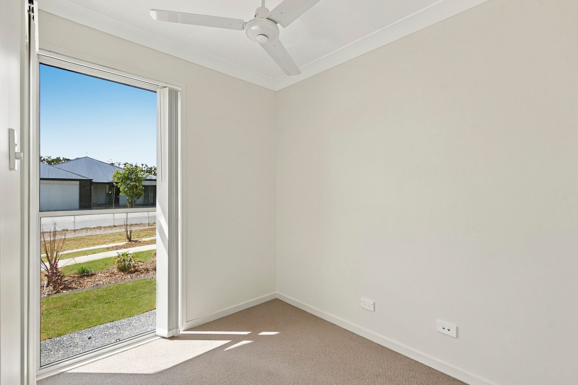 15 Graham Circuit, LOGAN RESERVE QLD 4133 4
