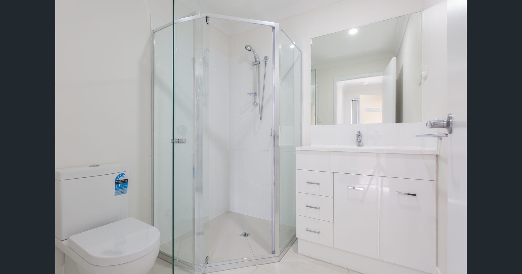 2/25 Baird Cct, Redbank Plains QLD 4301 4