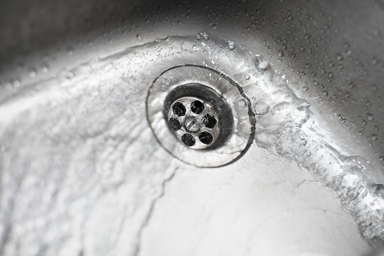 Why Multiple Sinks Are Clogging Simultaneously in Your Springfield Home